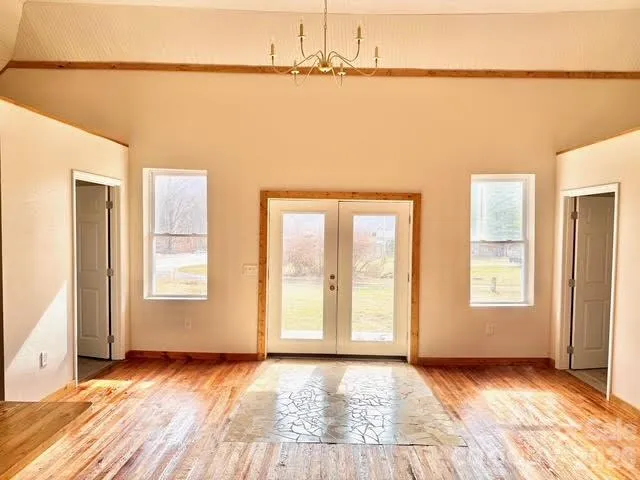 6367 NC 261 Highway Bakersville, NC 28705
