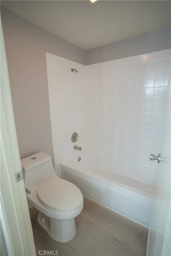 2504 E Willow #107 Signal Hill, CA 90755