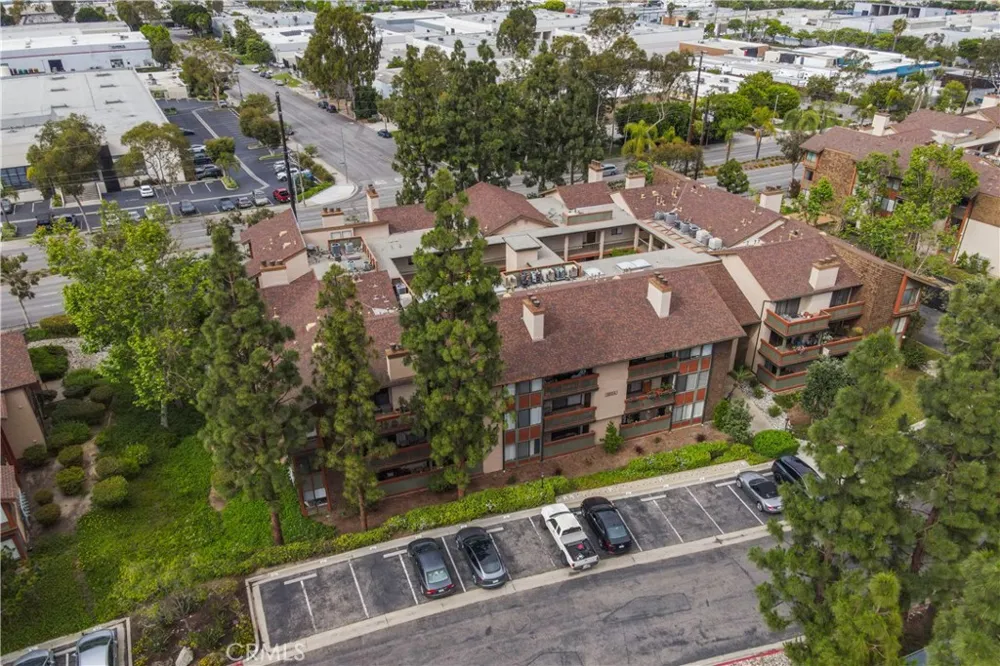 2504 E Willow #107 Signal Hill, CA 90755