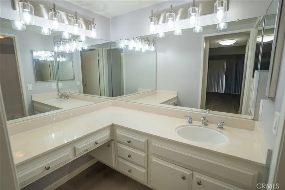 2504 E Willow #107 Signal Hill, CA 90755