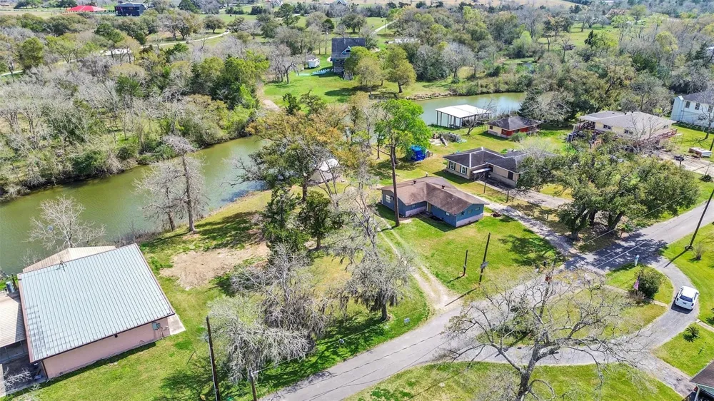3315 Saint Anne Street Liverpool, TX 77577