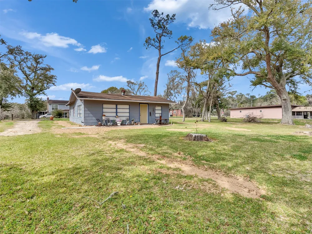 3315 Saint Anne Street Liverpool, TX 77577