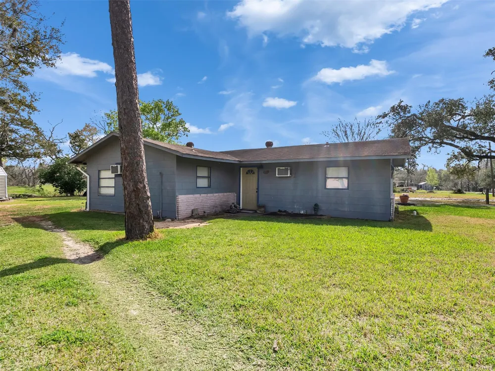 3315 Saint Anne Street Liverpool, TX 77577