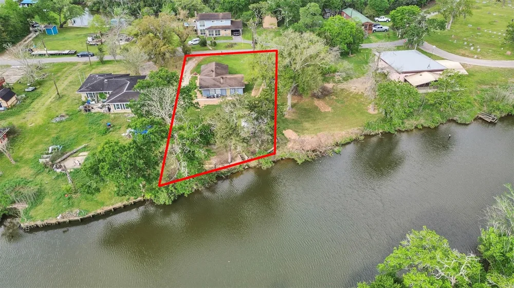 3315 Saint Anne Street Liverpool, TX 77577