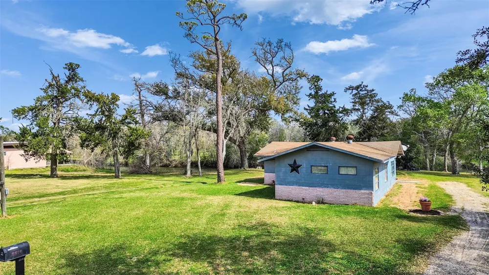 3315 Saint Anne Street Liverpool, TX 77577