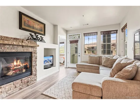 152 Village Rd. #B-206