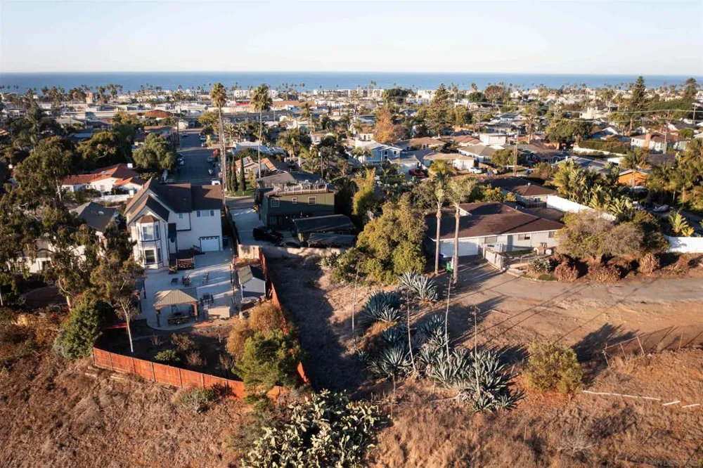 Clementine St Oceanside, CA 92054
