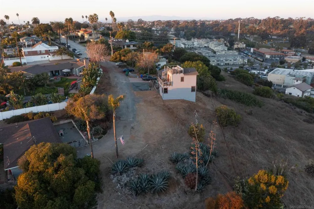 Clementine St Oceanside, CA 92054