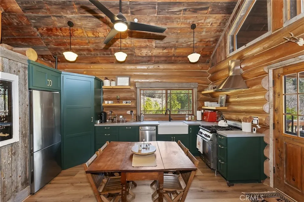 29632 Hook Creek Road Cedar Glen, CA 92321
