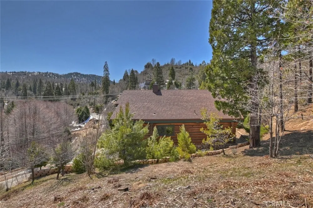 29632 Hook Creek Road Cedar Glen, CA 92321