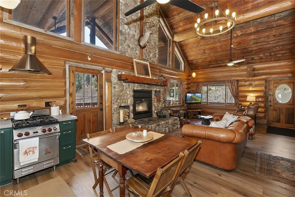 29632 Hook Creek Road Cedar Glen, CA 92321