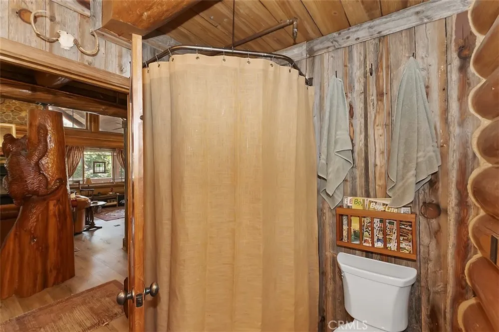 29632 Hook Creek Road Cedar Glen, CA 92321