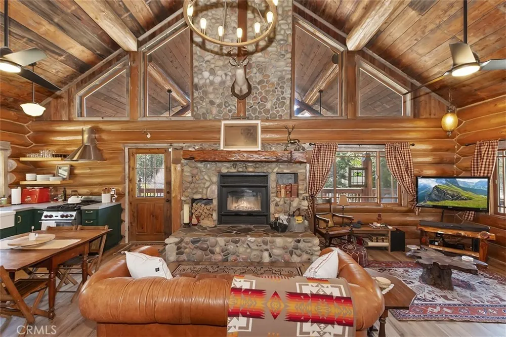 29632 Hook Creek Road Cedar Glen, CA 92321