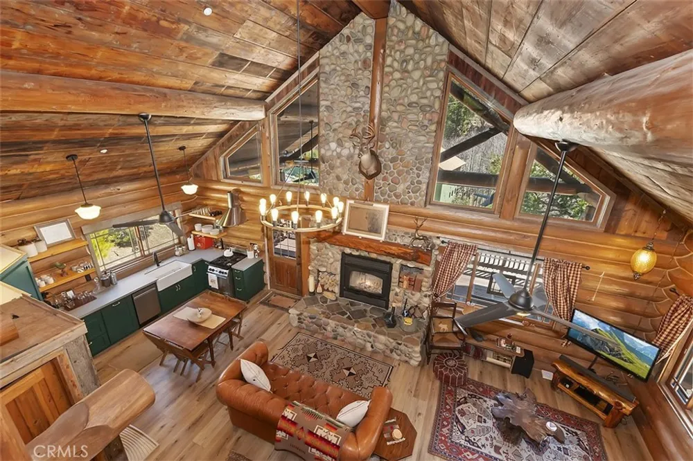 29632 Hook Creek Road Cedar Glen, CA 92321