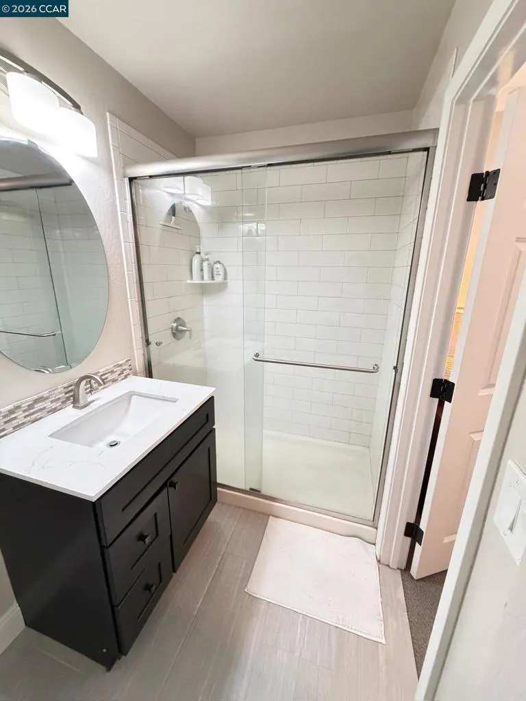 1827 Holland Dr Walnut Creek, CA 94597