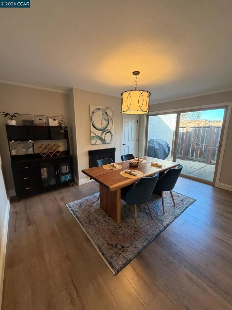 1827 Holland Dr Walnut Creek, CA 94597