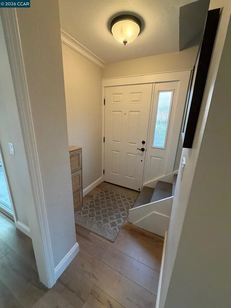 1827 Holland Dr Walnut Creek, CA 94597