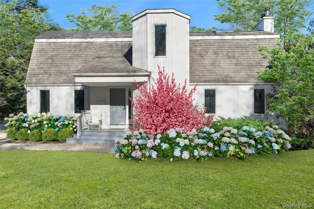 5 Cowhill Lane Wainscott, NY 11975