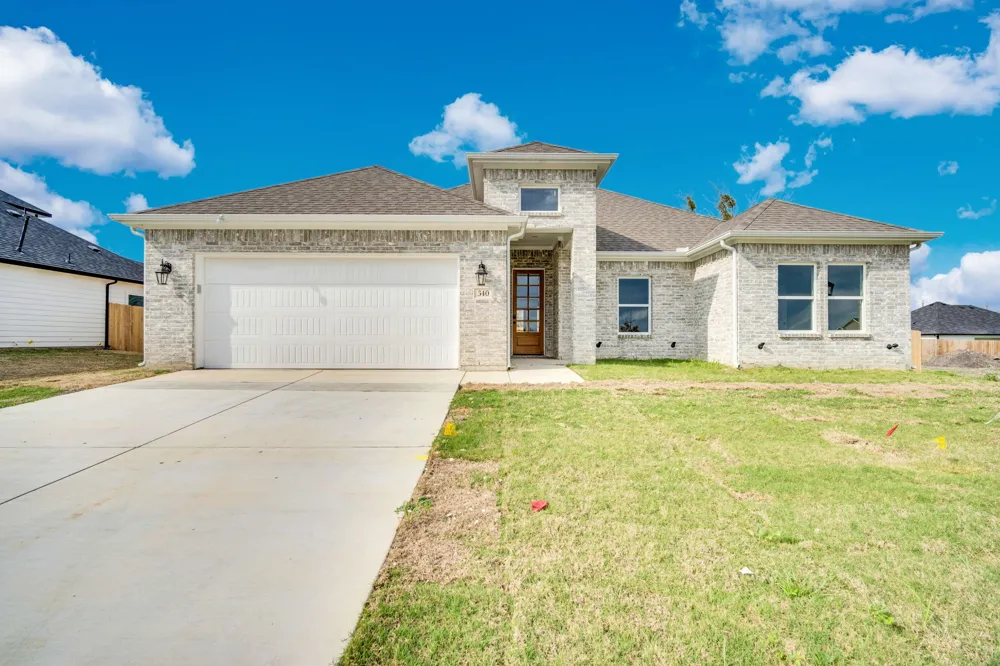 340 E Marshall Court Palmer, TX 75152