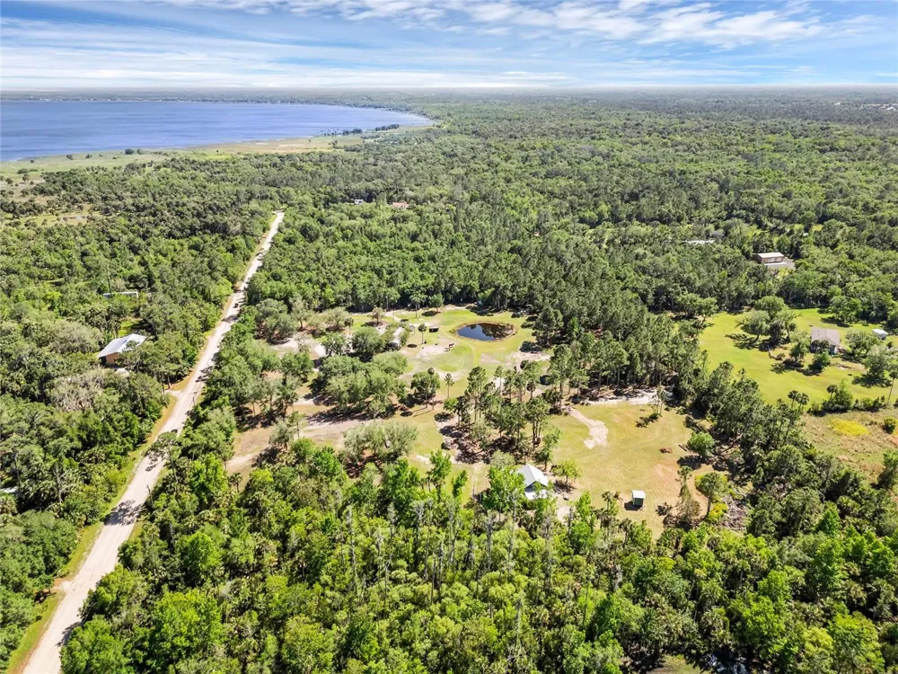 2321 WACCASSA STREET Geneva, FL 32732