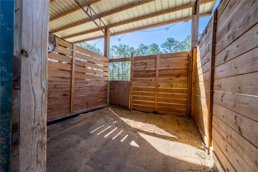 16242 NW 130TH STREET Williston, FL 32696