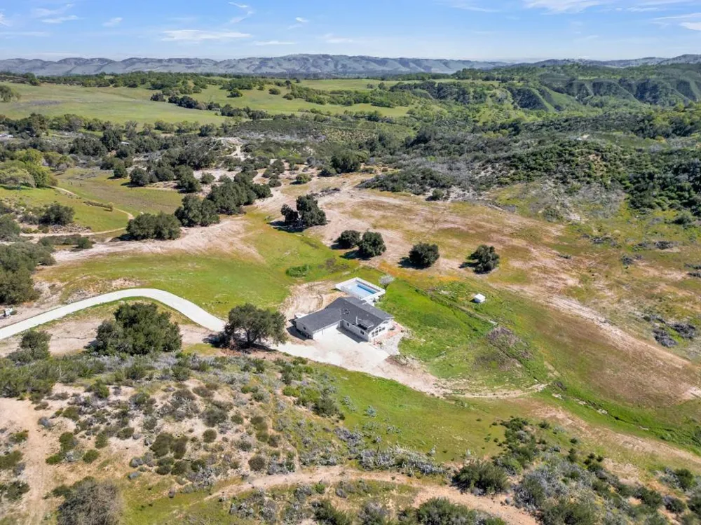 53330 Smith Road Bradley, CA 93426