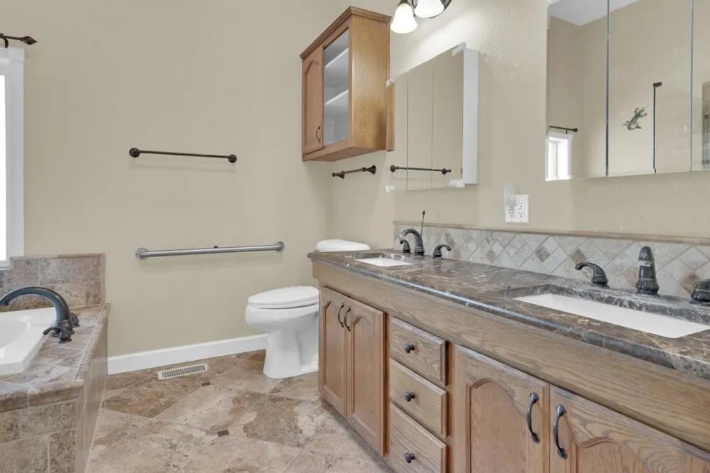 53330 Smith Road Bradley, CA 93426