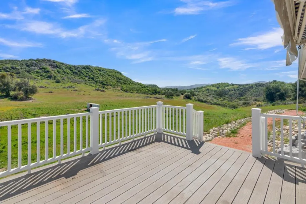 53330 Smith Road Bradley, CA 93426