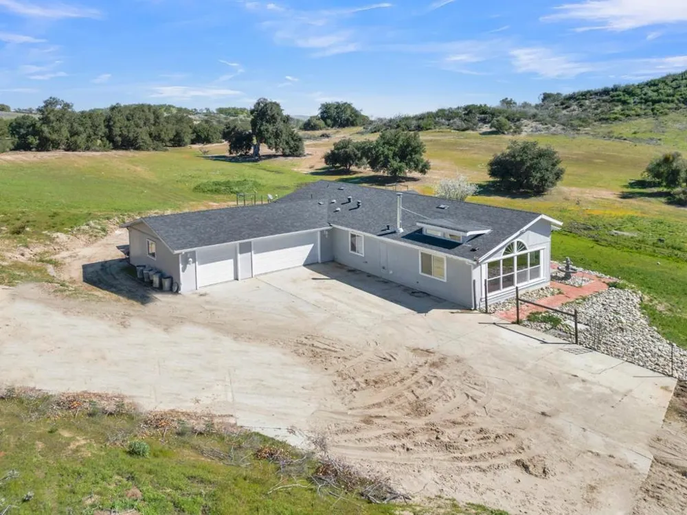 53330 Smith Road Bradley, CA 93426