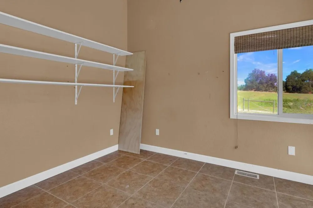53330 Smith Road Bradley, CA 93426