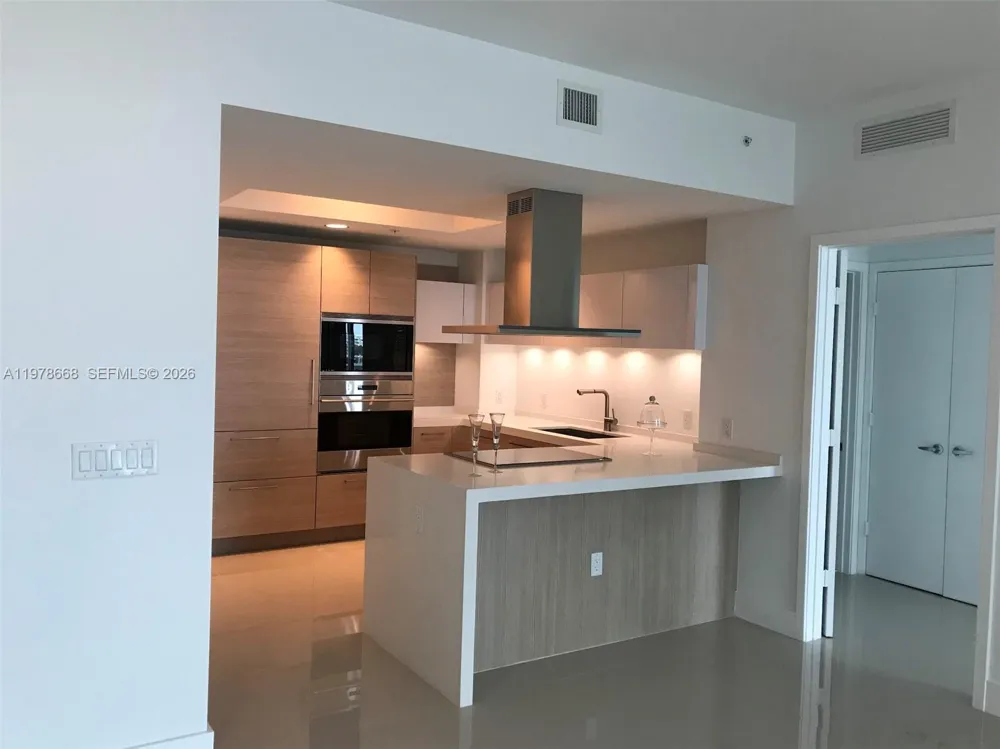 17111 Biscayne Blvd #408 North Miami Beach, FL 33160