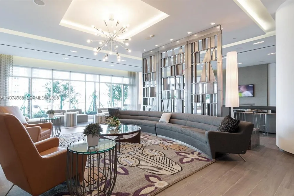 17111 Biscayne Blvd #408 North Miami Beach, FL 33160