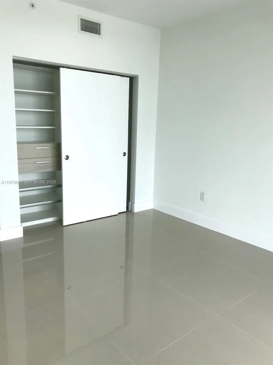 17111 Biscayne Blvd #408 North Miami Beach, FL 33160