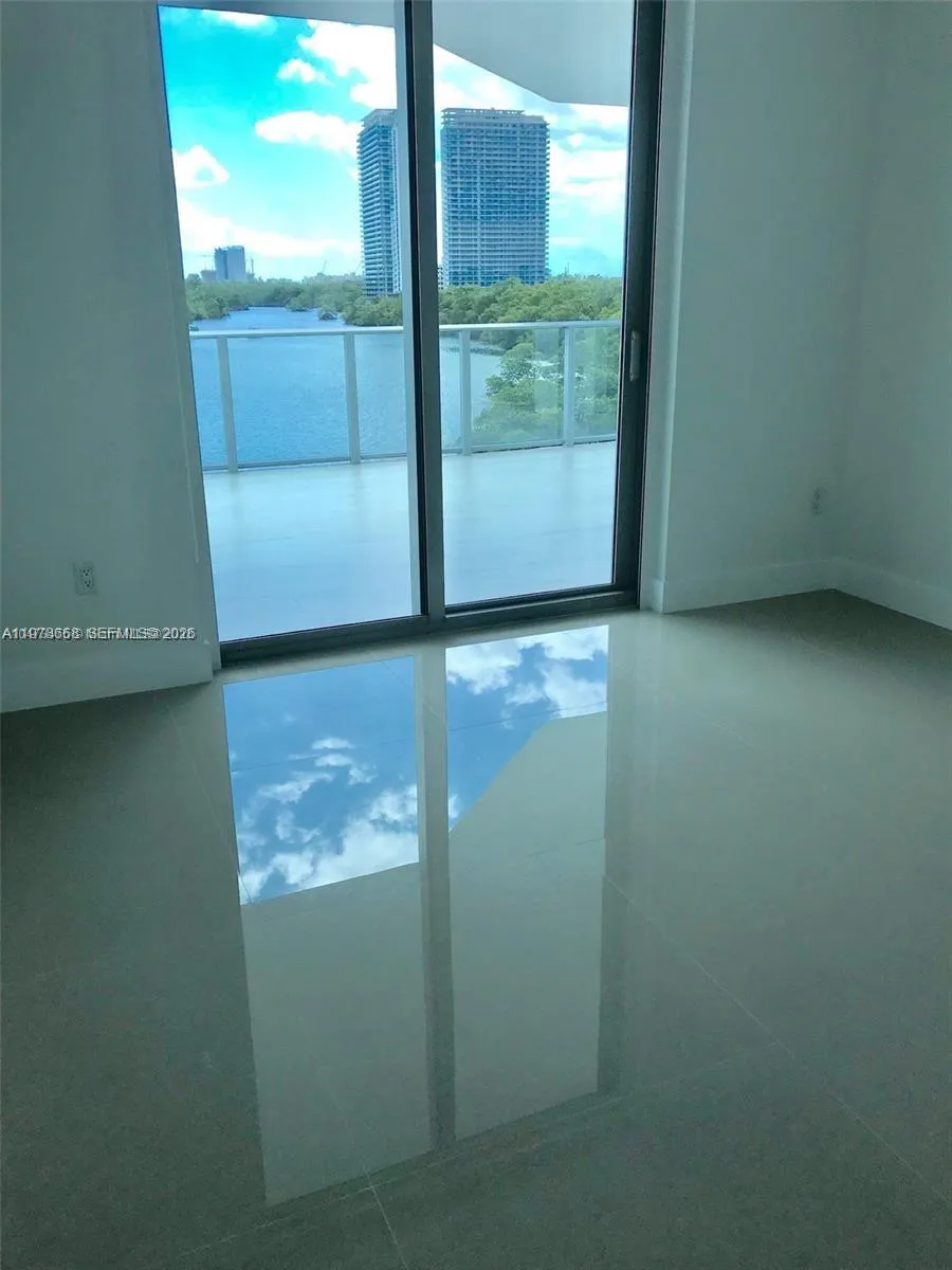 17111 Biscayne Blvd #408 North Miami Beach, FL 33160