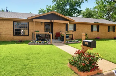 801 Westridge Circle