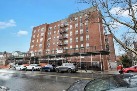 735 Avenue W #6M
