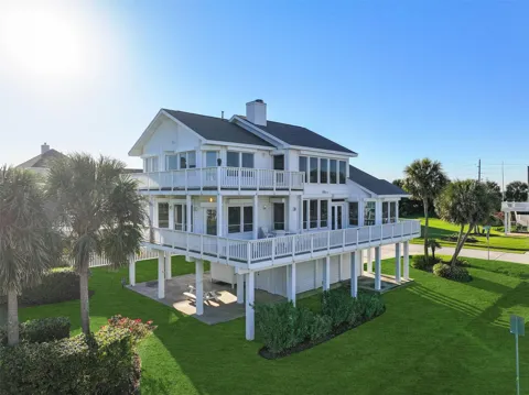 14407 Spyglass Circle
