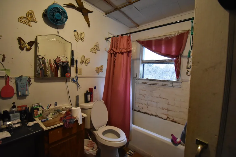 1909 Avenue C Bay City, TX 77414