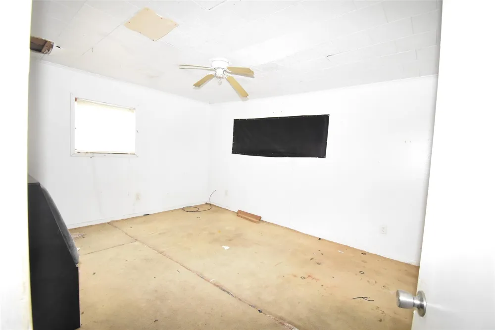 1909 Avenue C Bay City, TX 77414