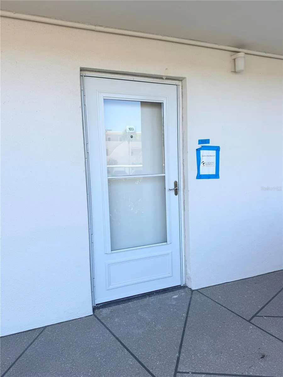 7425 BAY ISLAND DRIVE S #103 South Pasadena, FL 33707