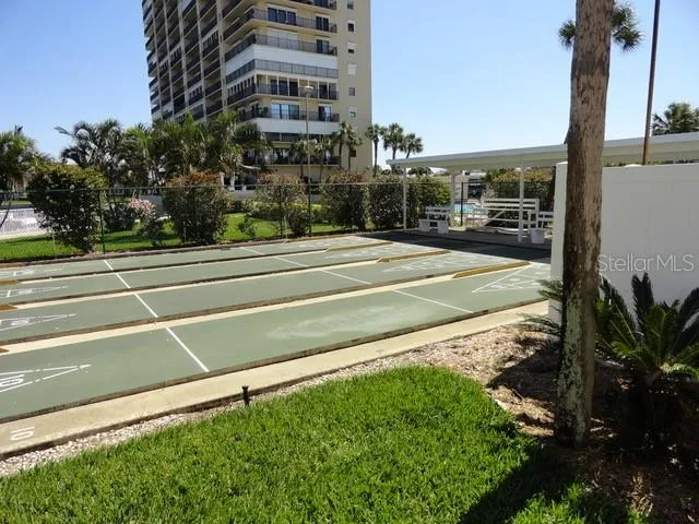 7425 BAY ISLAND DRIVE S #103 South Pasadena, FL 33707