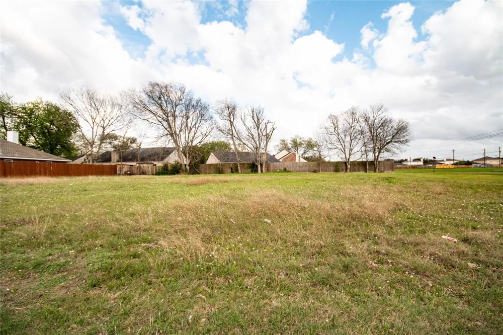Hollyridge Drive Missouri City, TX 77489