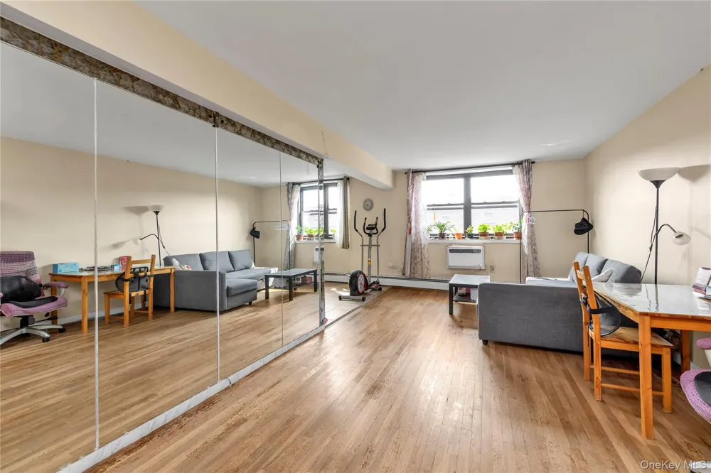 99-05 59 Ave Ave #6B Corona, NY 11368
