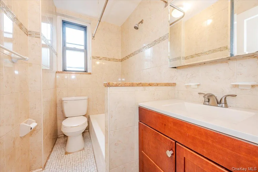 758 Brady Court #214 Bronx, NY 10462