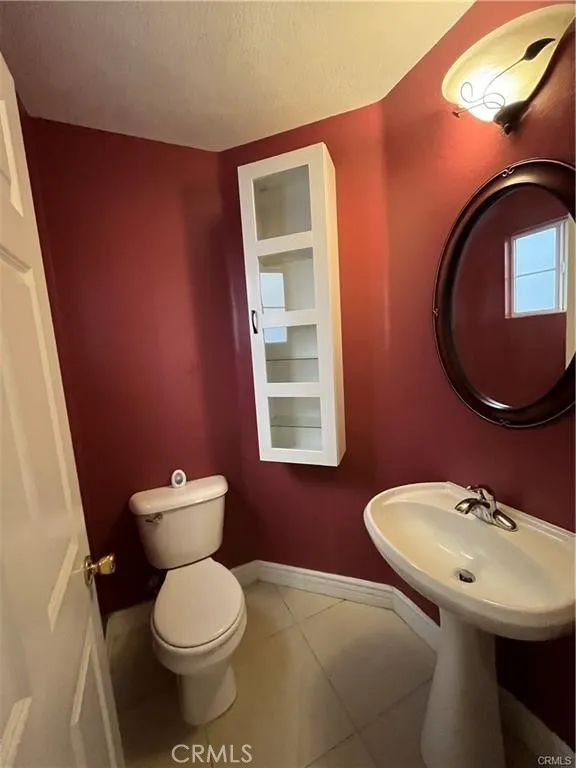 13775 Glenoaks #8 Sylmar, CA 91342