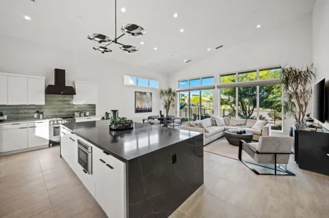 422 Fountain Drive
