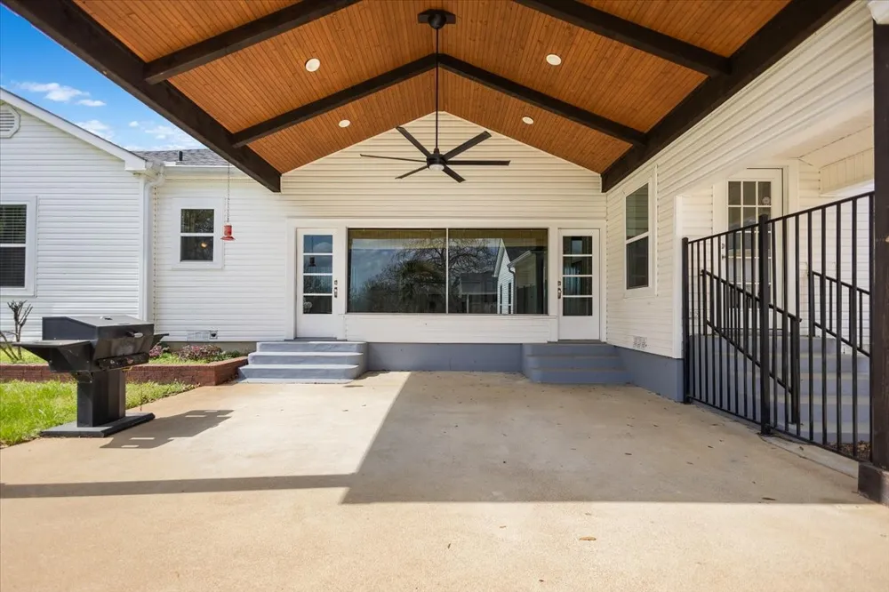 1609 Old Nacogdoches Road Henderson, TX 75654