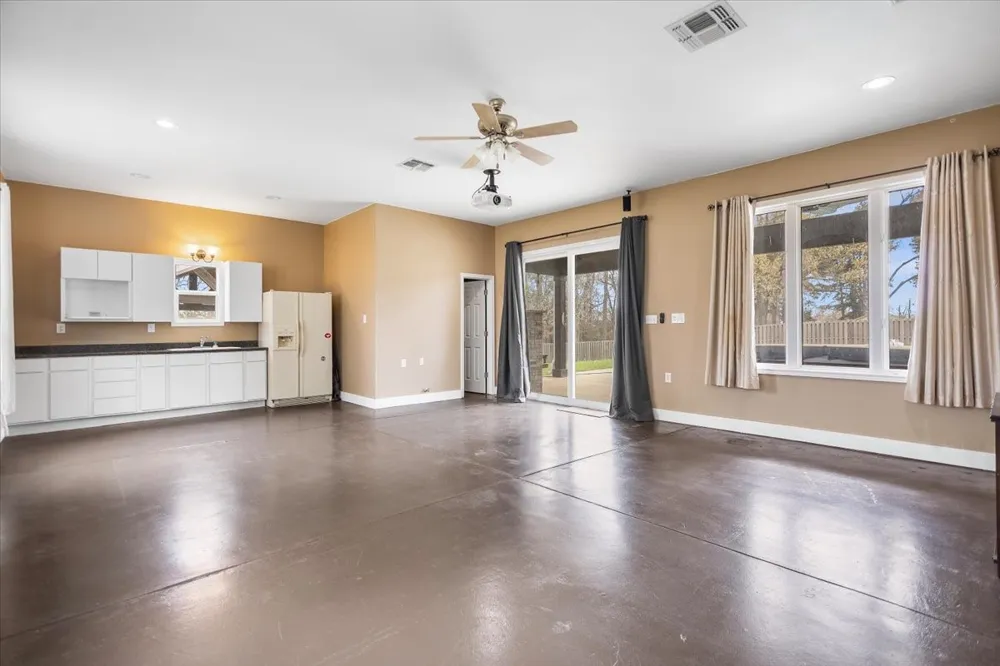 1609 Old Nacogdoches Road Henderson, TX 75654