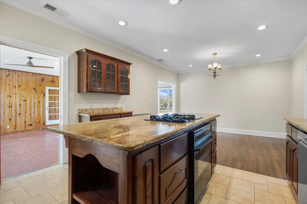 1609 Old Nacogdoches Road Henderson, TX 75654