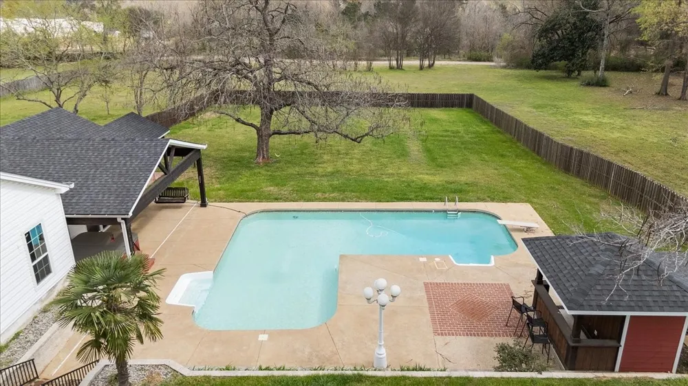 1609 Old Nacogdoches Road Henderson, TX 75654